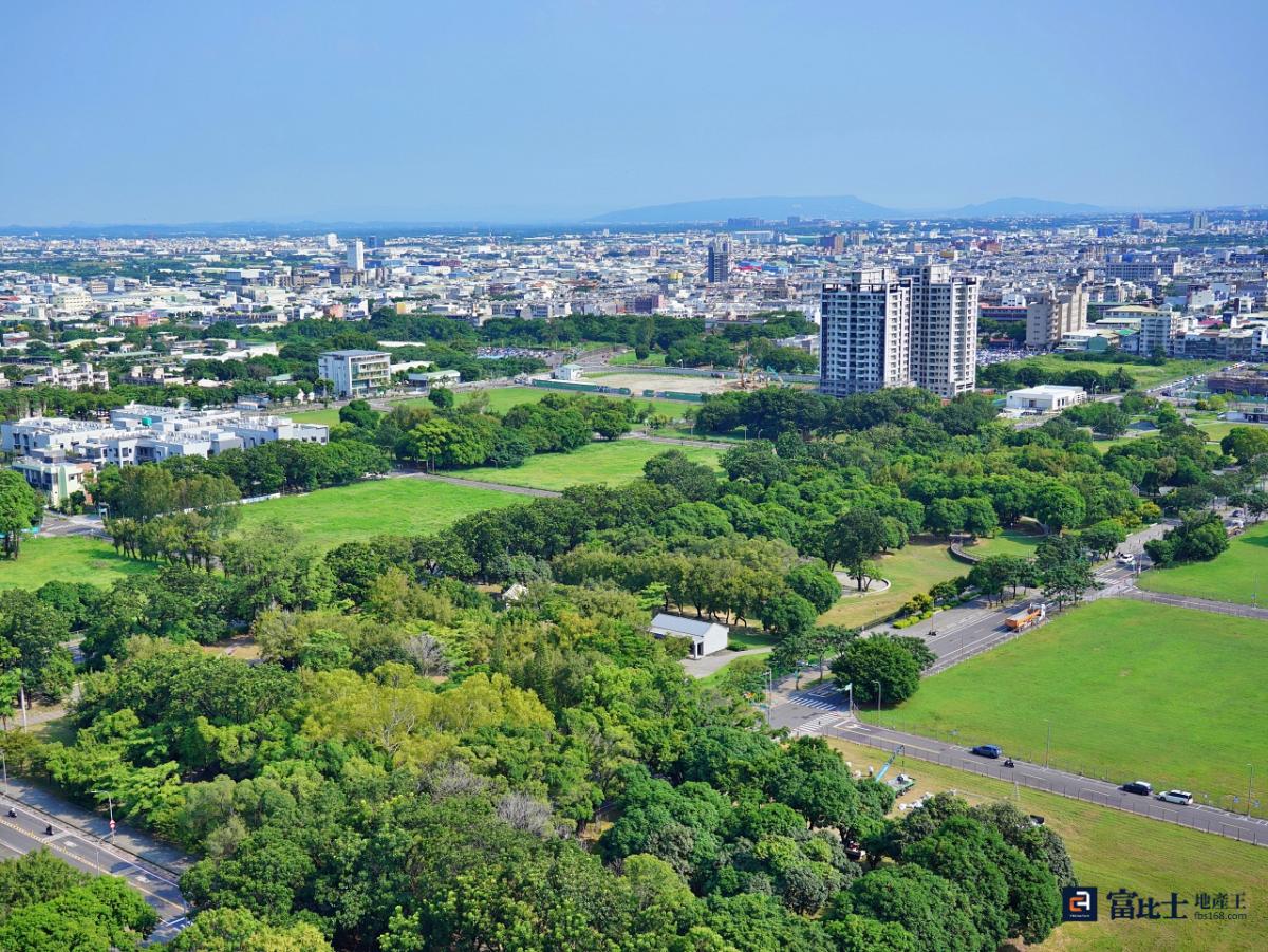 臺南市政府地政局針對6月住宅價格指數表現，各行政區呈現價平量縮。(圖／記者蘇茵慧攝)