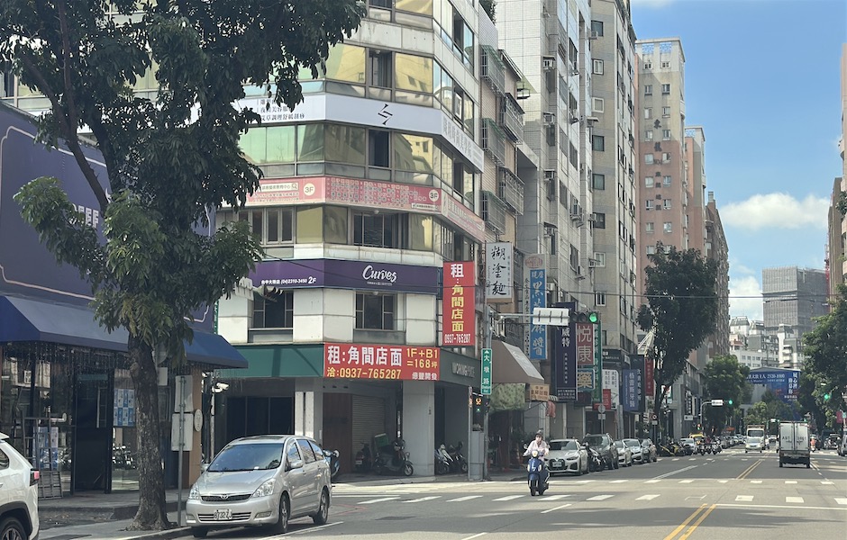 生活工場台中店現已歇業，等待下一個品牌承接。（圖／記者莊亞築攝）