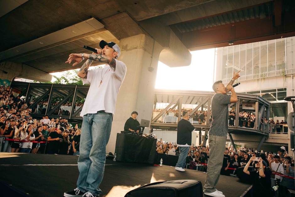 1762409974871276.jpg 頑童mj116團員驚喜現身捷運松竹站.jpg