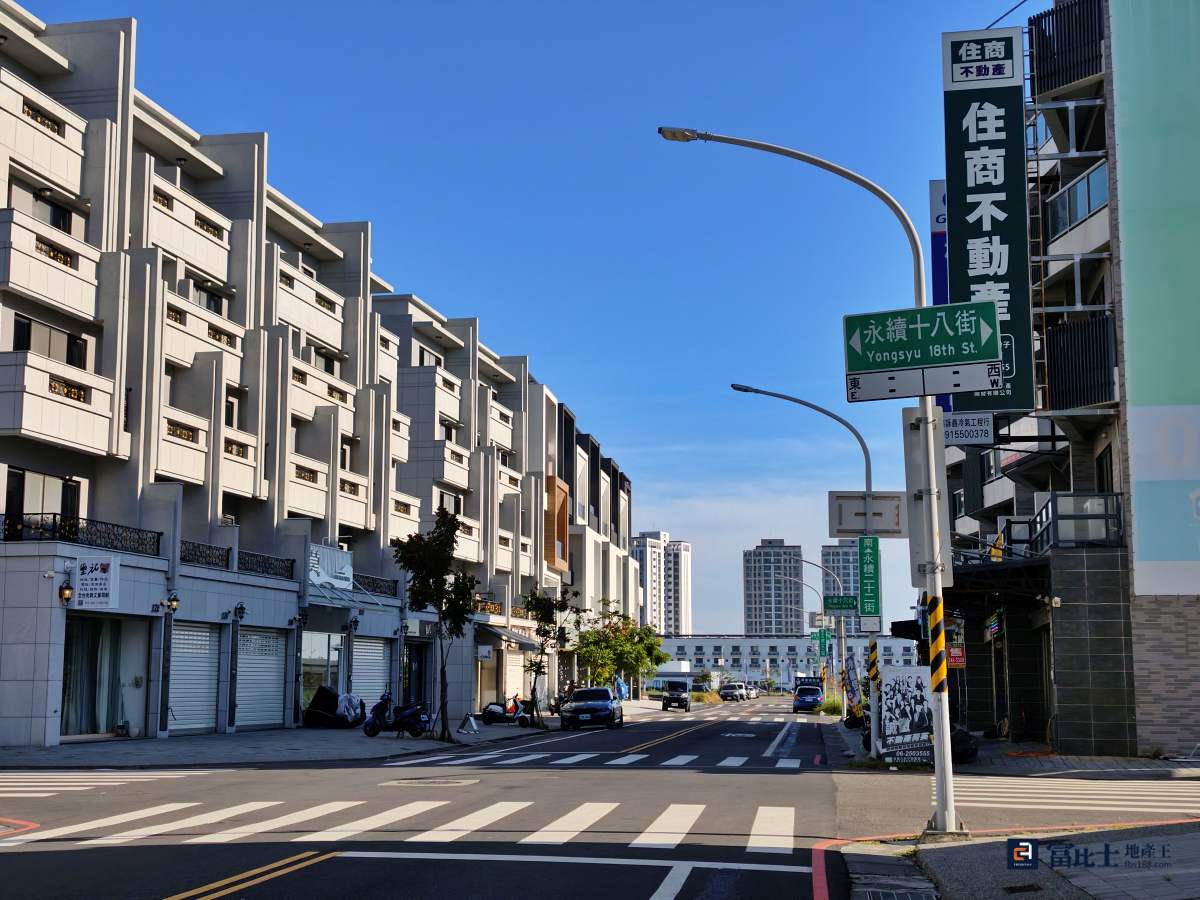 九份子高綠覆率，居住在此環境舒適，且房價相對蛋黃區更親民。（圖／記者蘇茵慧）