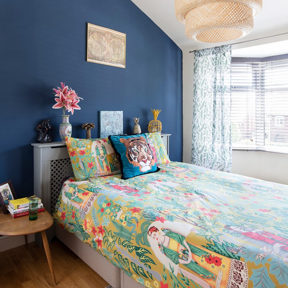 Blue-bedroom-ideas-3-920x920.jpg